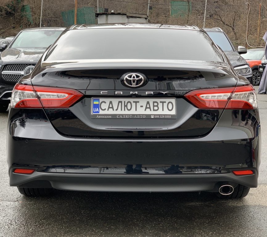 Toyota Camry 2018