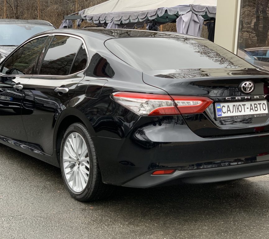 Toyota Camry 2018