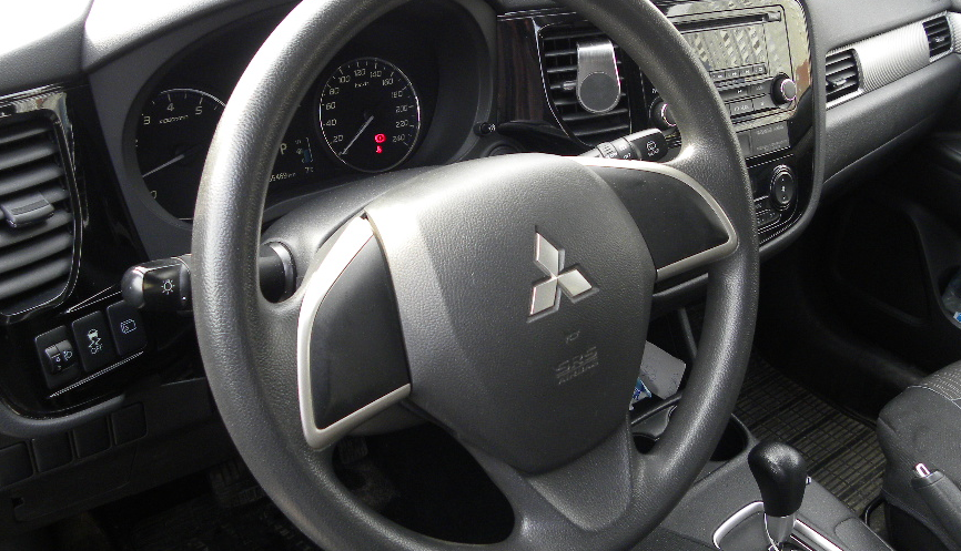 Mitsubishi Outlander XL 2012