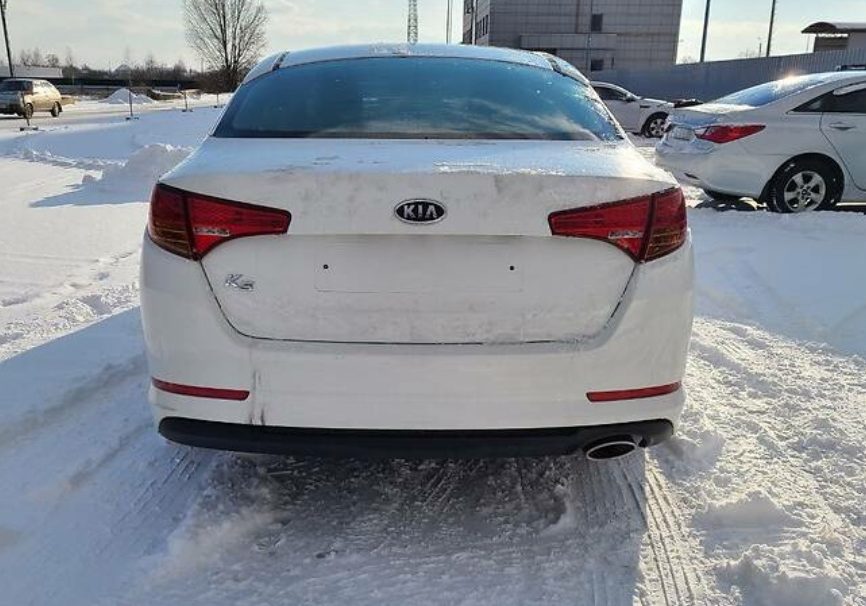 Kia K5 2011