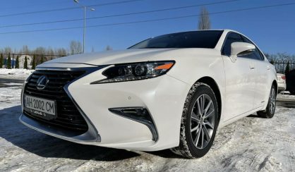 Lexus ES 300 2016