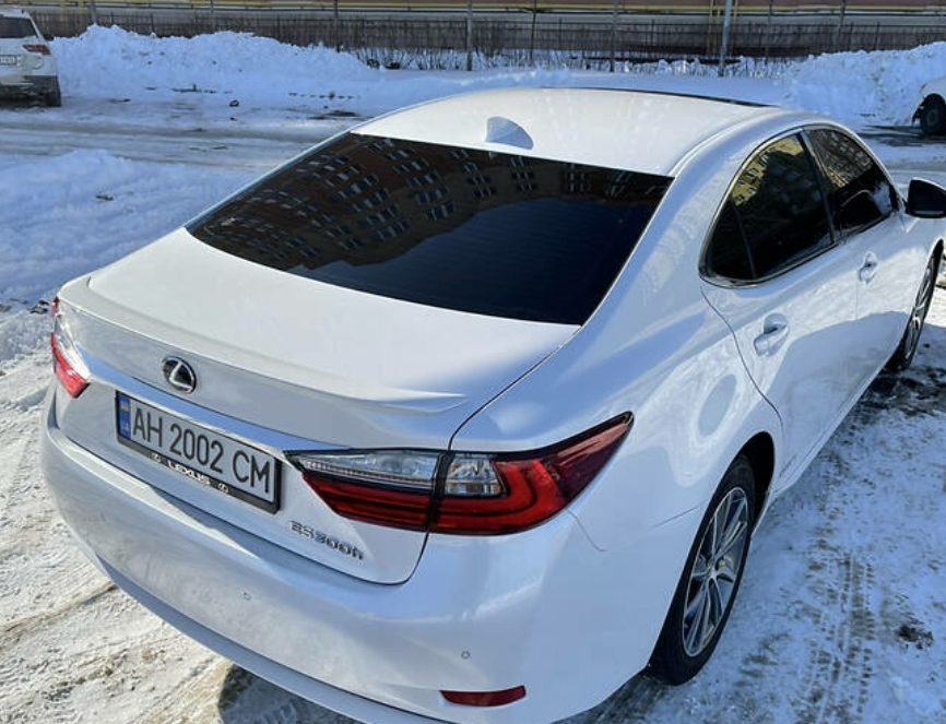 Lexus ES 300 2016