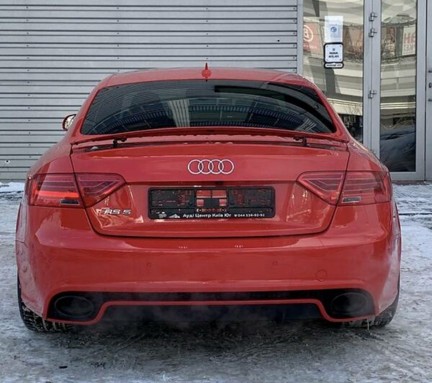 Audi RS5 2011