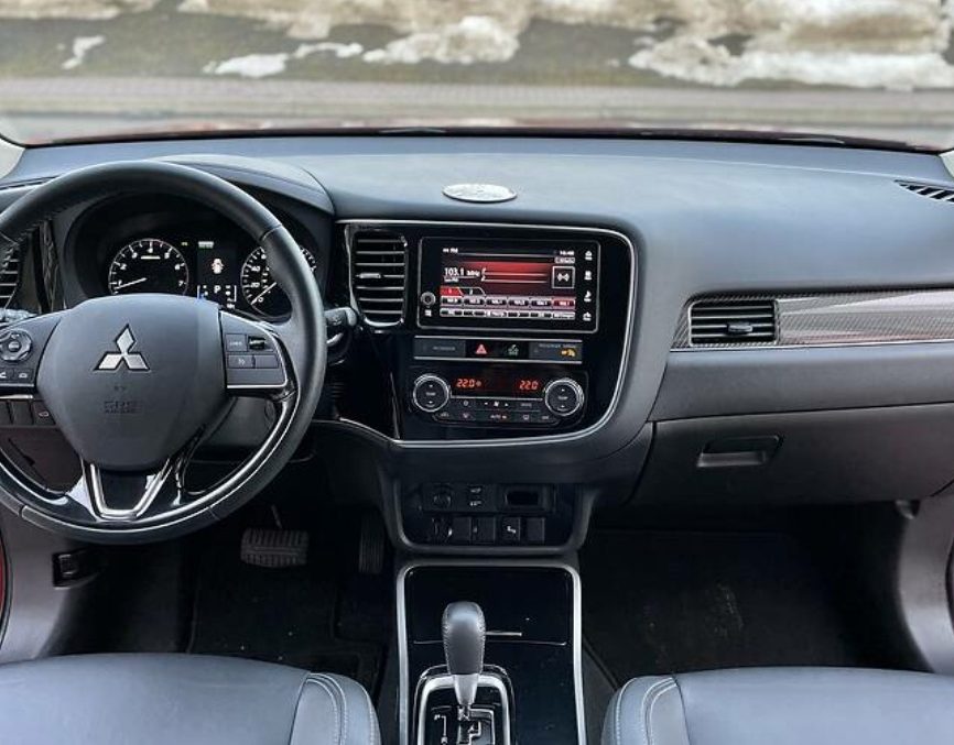 Mitsubishi Outlander 2019