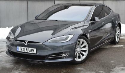 Tesla Model S 2016