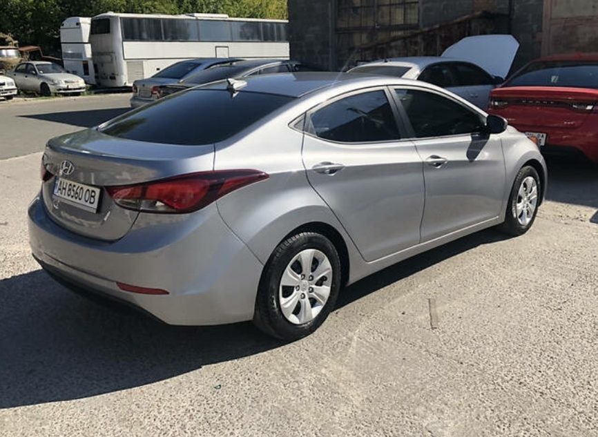 Hyundai Elantra 2015