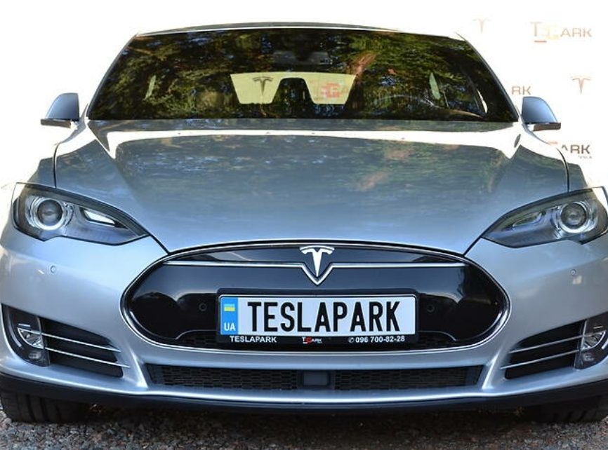 Tesla Model S 2014