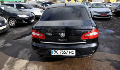 Skoda Superb 2011