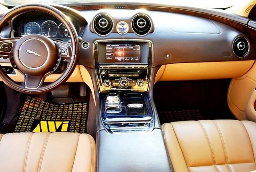Jaguar XJ 2012