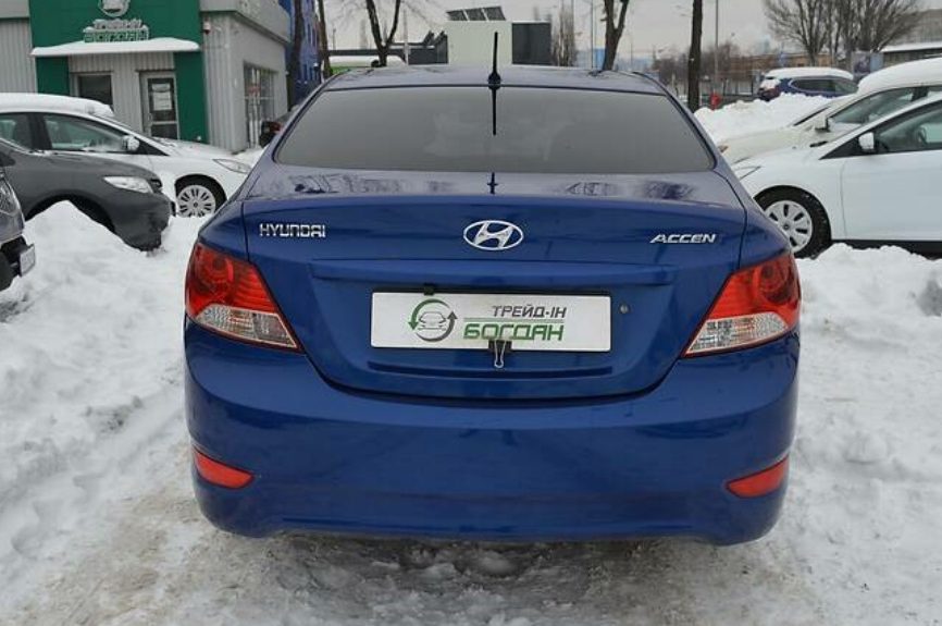 Hyundai Accent 2011