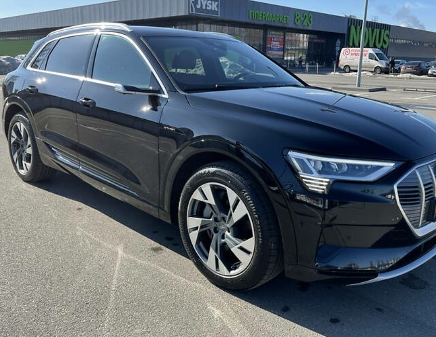 Audi e-tron 2019