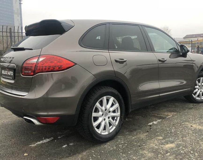 Porsche Cayenne 2011