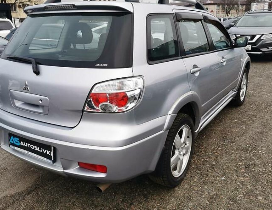 Mitsubishi Outlander 2008