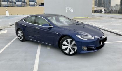 Tesla Model S 2020