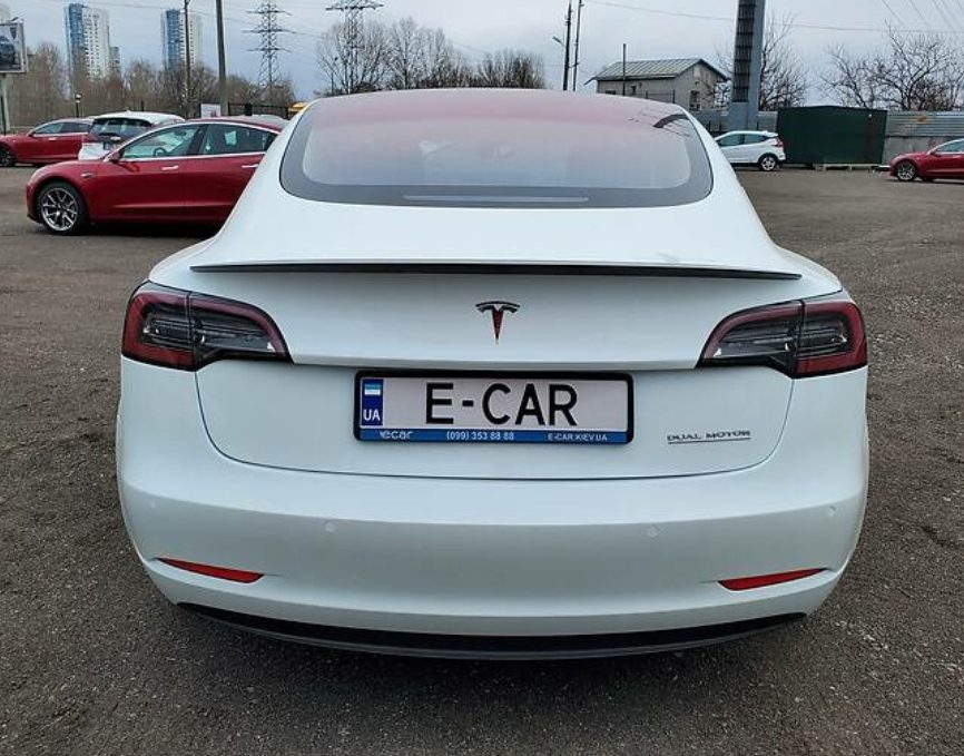 Tesla Model 3 2019