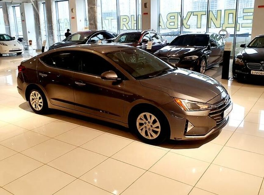 Hyundai Elantra 2019