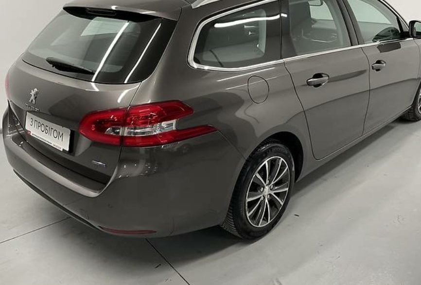 Peugeot 308 2016