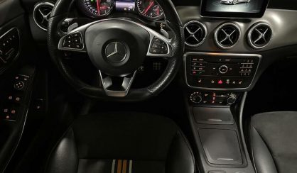 Mercedes-Benz CLA 220 2015