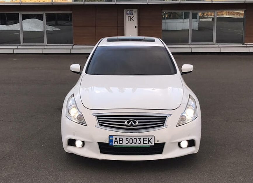 Infiniti G25 2010