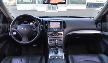 Infiniti G25 2010