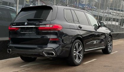 BMW X7 2020