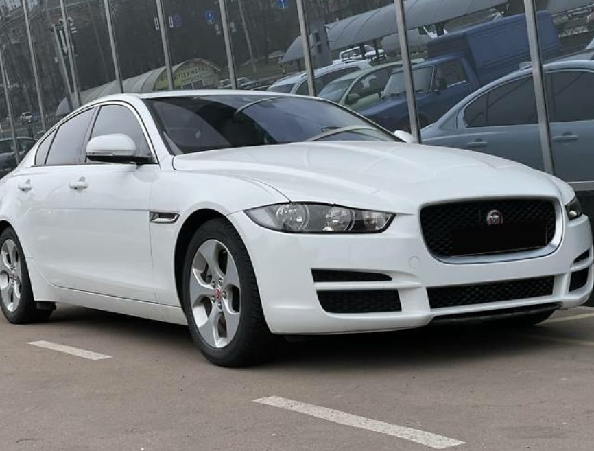 Jaguar XE 2016