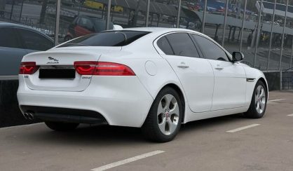 Jaguar XE 2016