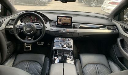 Audi S8 2013