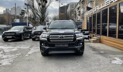 Toyota Land Cruiser 200 2016