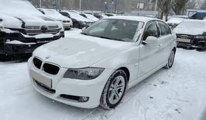 BMW 318 2011