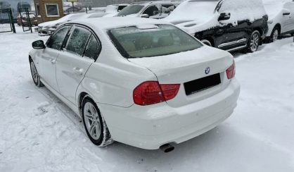 BMW 318 2011