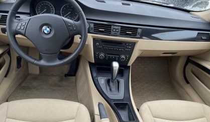 BMW 318 2011