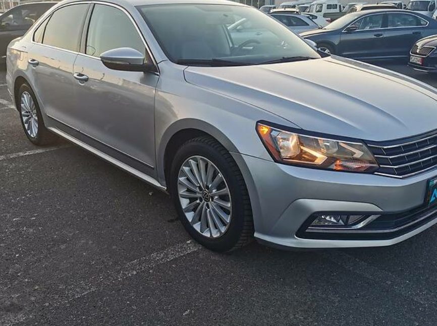 Volkswagen Passat B8 2015