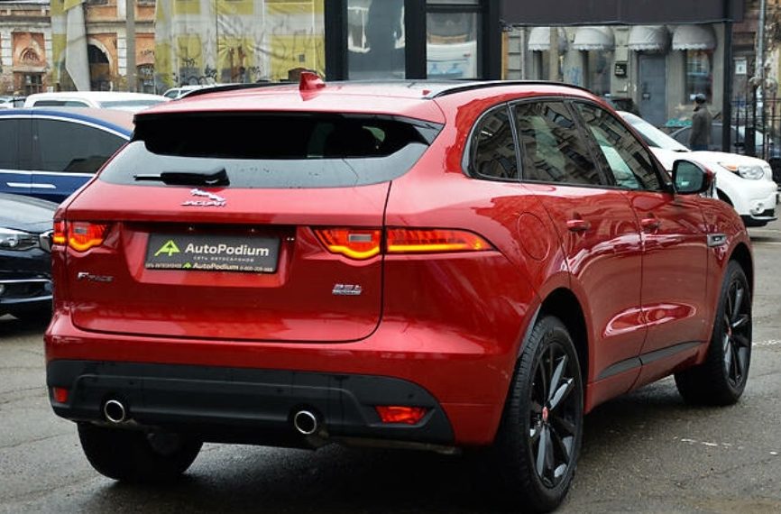 Jaguar F-Pace 2016