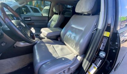 Toyota Sequoia 2010