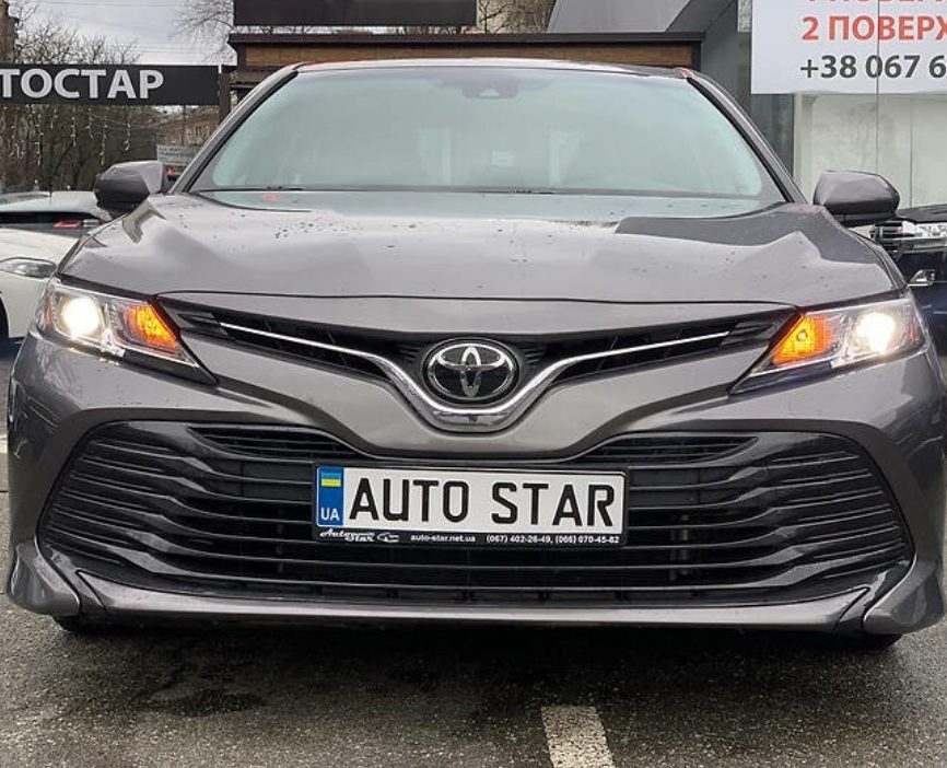 Toyota Camry 2018