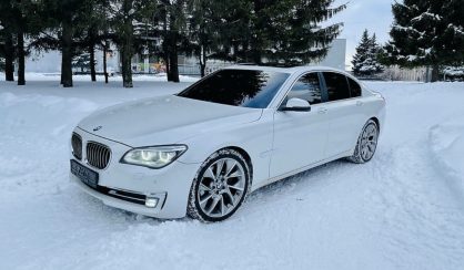 BMW 740 2013