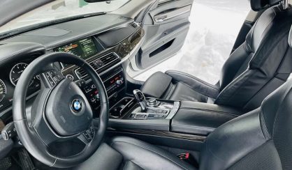 BMW 740 2013