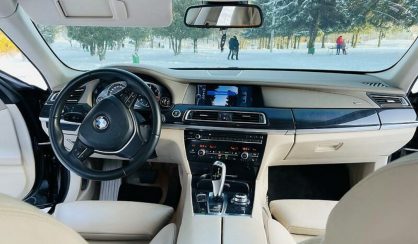 BMW 730 2010