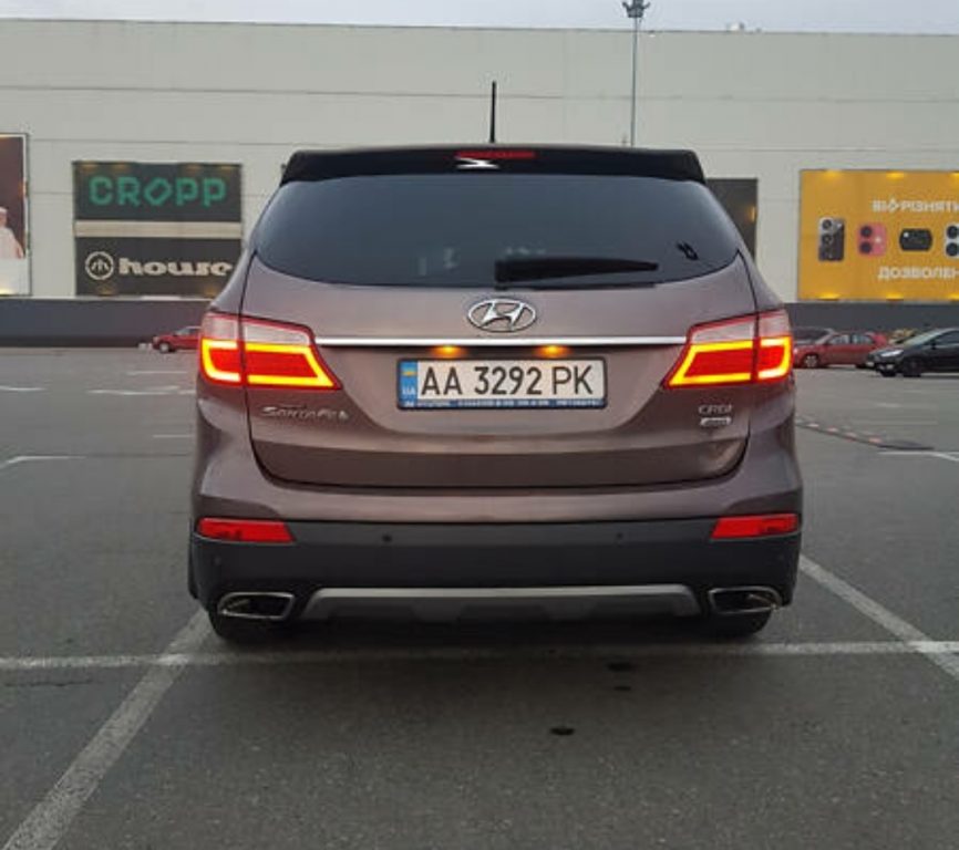 Hyundai Grand Santa Fe 2015