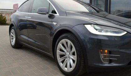 Tesla Model X 2016