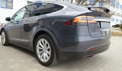 Tesla Model X 2016