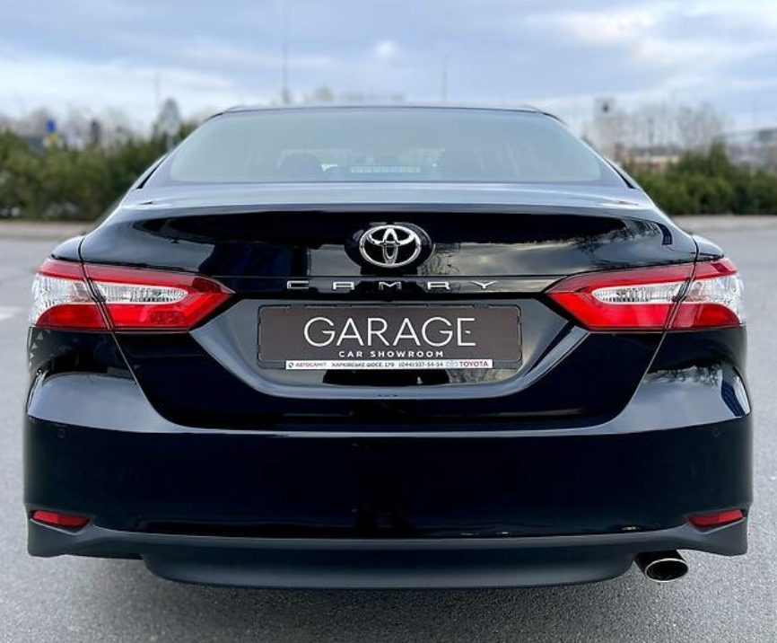 Toyota Camry 2020