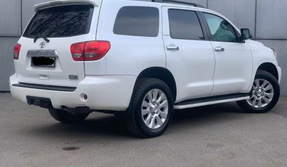 Toyota Sequoia 2013