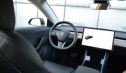 Tesla Model 3 2020