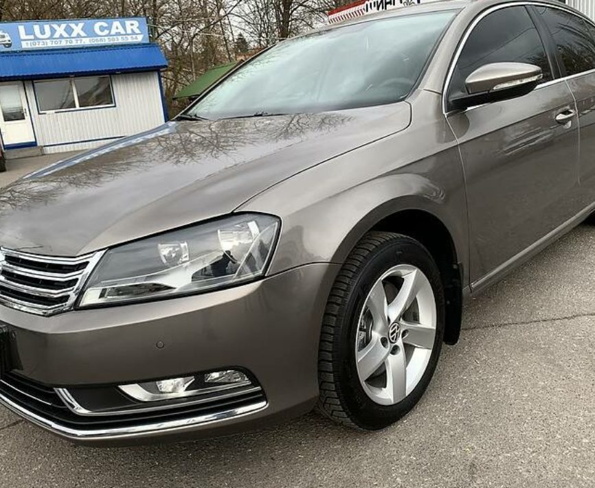 Volkswagen Passat B7 2012