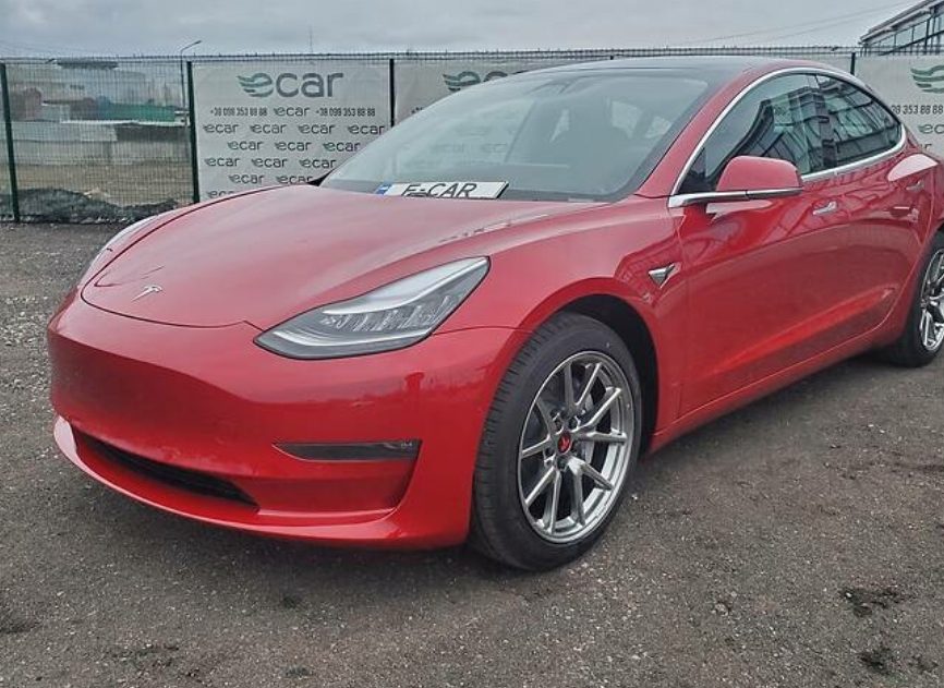 Tesla Model 3 2020