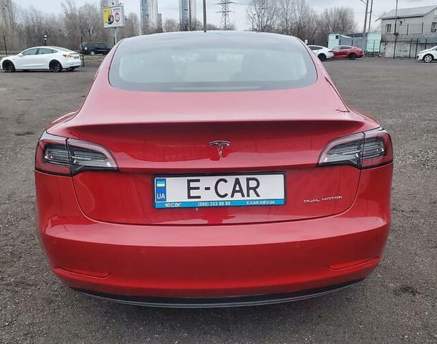 Tesla Model 3 2020