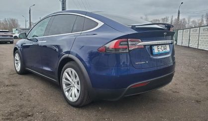 Tesla Model X 2018