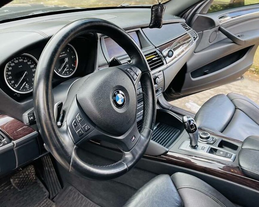 BMW X6 M 2012